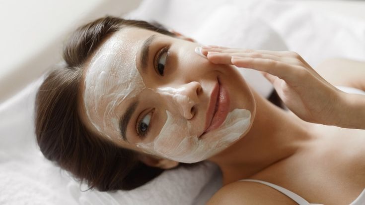 Best Hydrating Facials for Abu Dhabi Weather