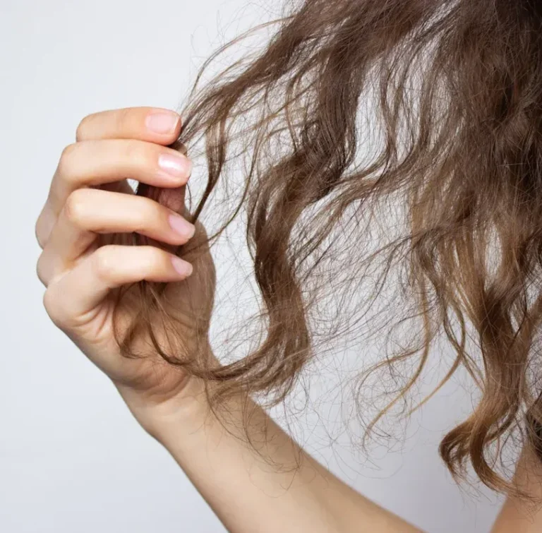 Reduces Frizz and Split Ends